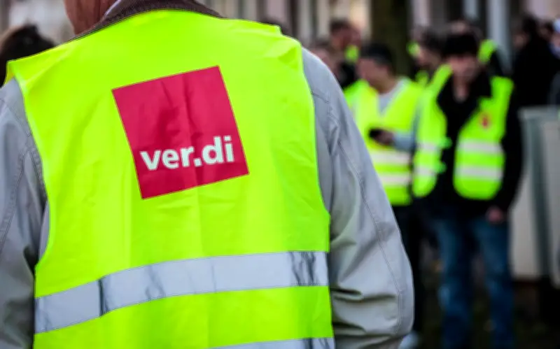 Brandenburgs Nahverkehr erneut lahmgelegt: Verdi-Warnstreik mit hoher Beteiligung
