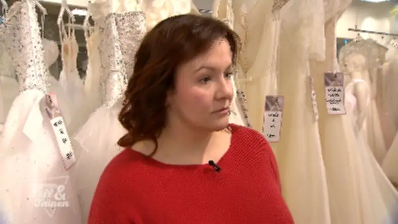 Braut Maxi ohne Traumkleid-Vision: Verkäufer Uwe Herrmann meistert kniffligen Fall
