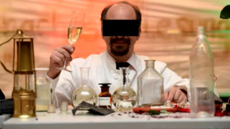 Bremen: Lehrer lagerte Kriegsmunition in Schule - Gymnasium musste geräumt werden