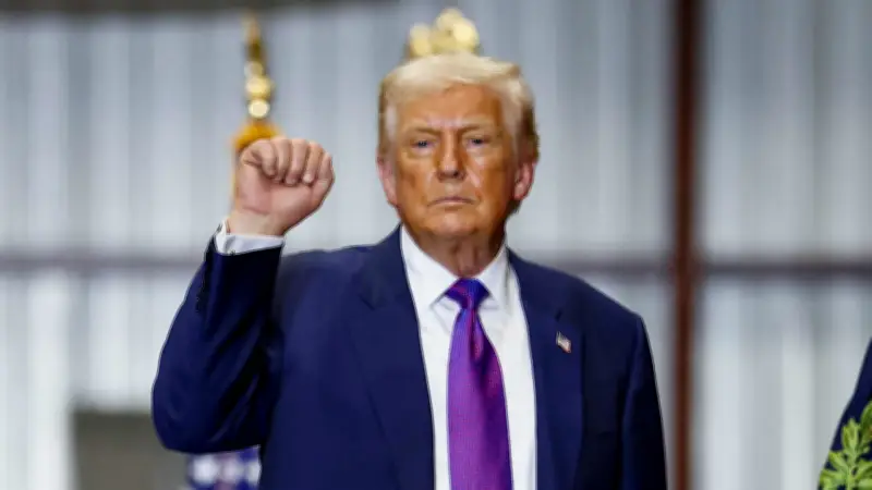 Brisanter WSJ-Bericht: Plant Trump begrenzten Militärschlag gegen Iran für Atomdeal?