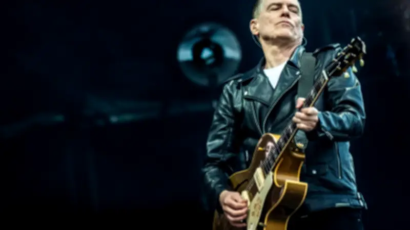 Bryan Adams startet Deutschlandtour 2026 in Rostock: Legendäre Hits an der Ostsee
