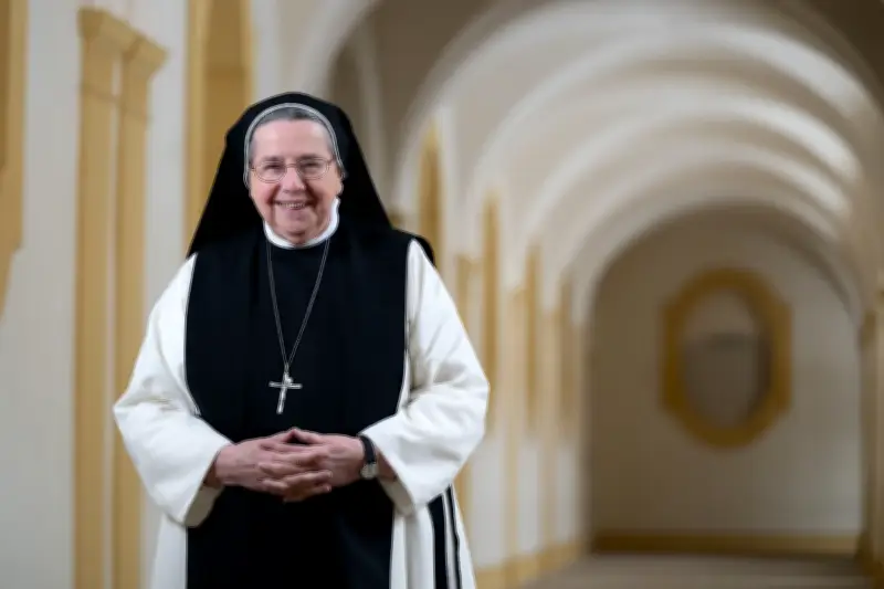 Äbtissin Petra Articus führt Kloster St. Marienthal durch finanzielle Herausforderungen