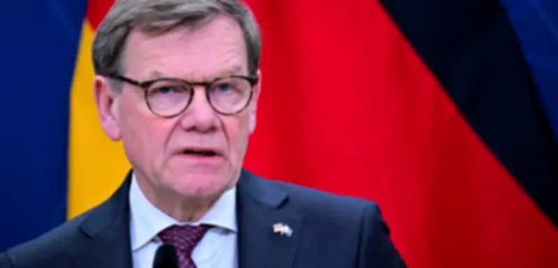 Bundesregierung besetzt sieben Schlüsselbotschaften neu: Lambsdorff nach Tel Aviv