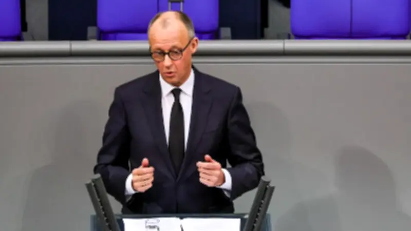 Bundesweite Polizeiaktion gegen Hass im Netz: Fake-Video mit Merz-Erschießung