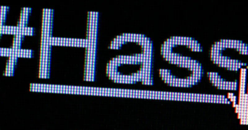 Bundesweite Razzia gegen Hass im Netz: Polizei durchsucht Wohnungen in München