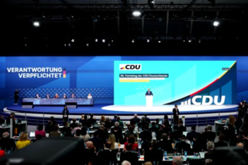 CDU-Parteitag in Stuttgart: Beschlüsse zu Tiktok-Altersgrenze, Schuldenbremse und Cannabis