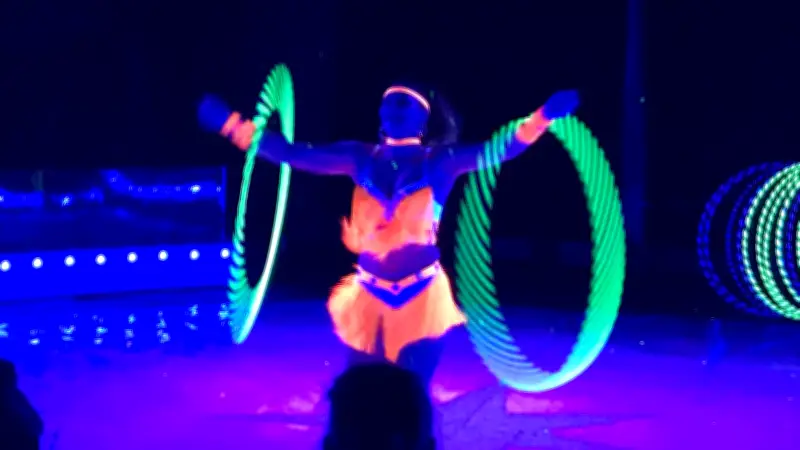 Circus Monaco in Güstrow: Traditioneller Wanderzirkus setzt auf moderne Akrobatik statt Tiere