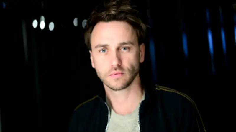 Clueso startet mit intimstem Album durch: Waldbühnen-Konzert brachte die Wende