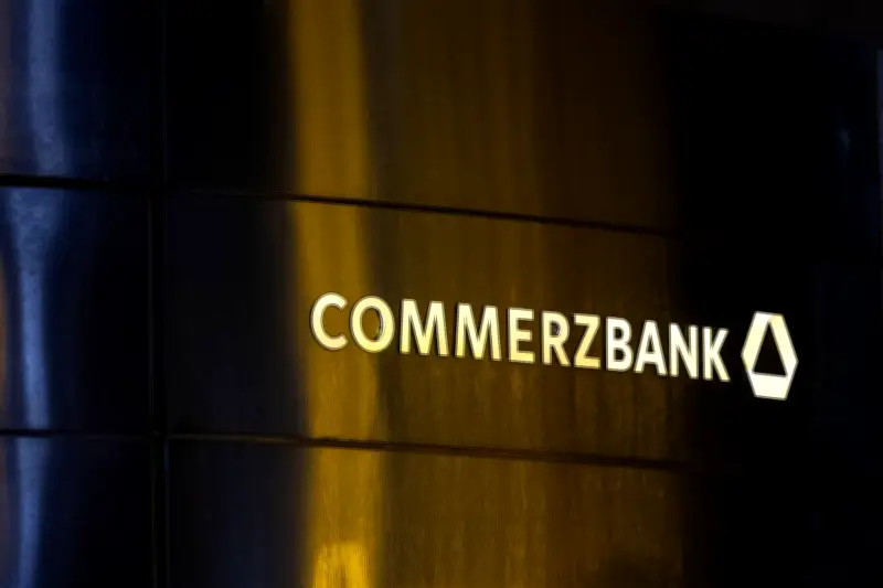 Commerzbank erhöht Gewinnziel für 2026 trotz Kostendruck und Stellenabbau