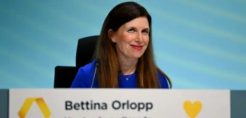 Commerzbank setzt auf Eigenständigkeit: Rekordgewinn und höhere Ziele gegen Unicredit-Übernahme