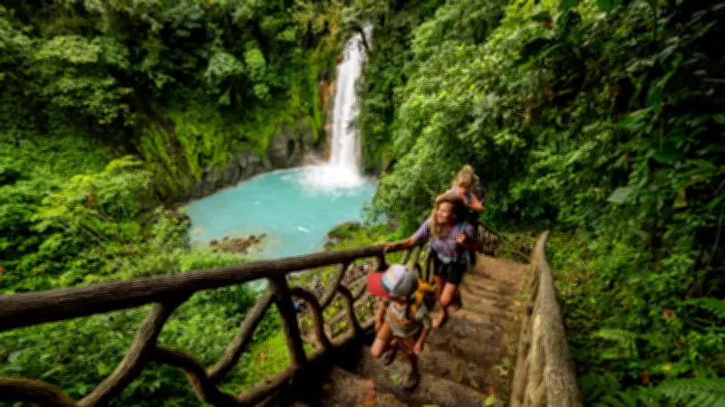 Costa Rica: Abenteuer zwischen Urwald, Karibik und Faultieren erleben