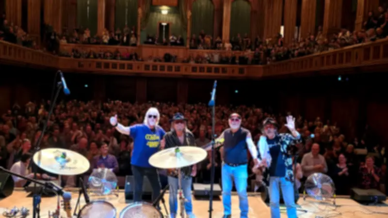 Creedence Clearwater Revived bringt Welttournee nach Neubrandenburg mit Stargast