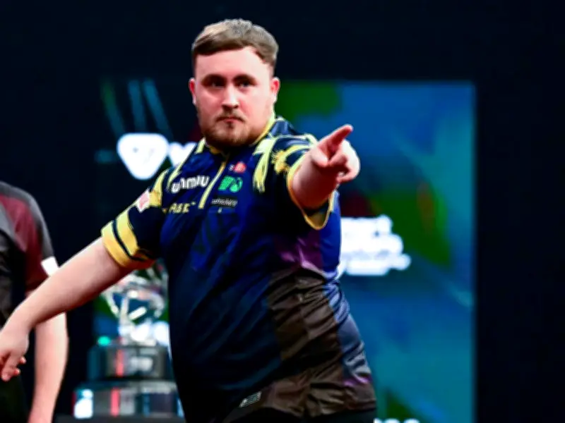 Darts: Luke Littler dominiert in Krakau mit perfekter Doppel-Quote