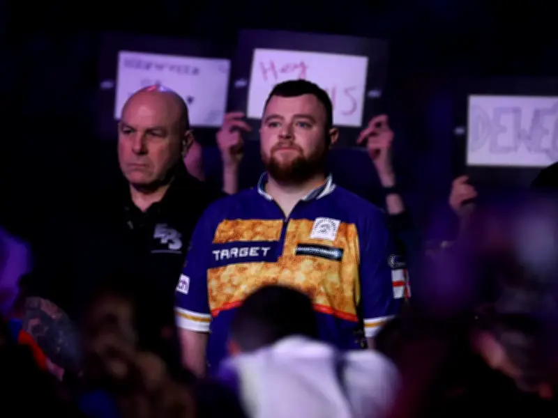 Darts-Star Josh Rock schiebt Niederlage auf Toilettenseife: Skurrile Begründung für missratenen Spieltag