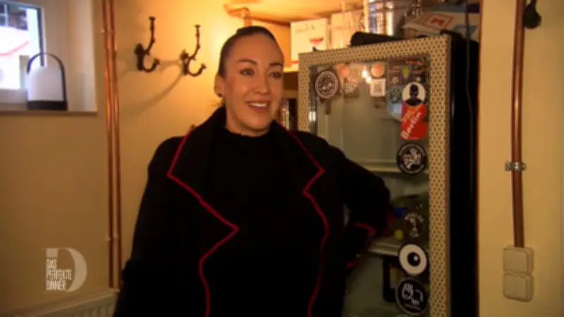 Darys Partykeller und italienischer Ehemann: Nervöse Vorbereitung für das perfekte Dinner in Berlin