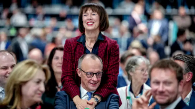 Das Geheimnis der Kanzler-Ehe: Friedrich und Charlotte Merz zeigen echte Zuneigung