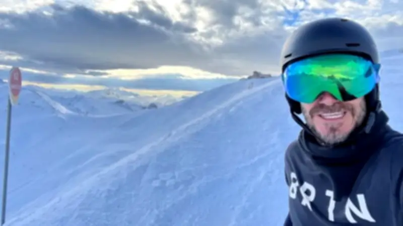 David Beckham wird zum Schnee-Retter: Hilfsbereitschaft im Ski-Urlaub in Courchevel