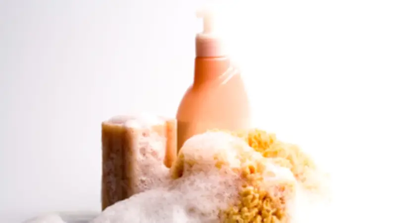 Dermatologen warnen: Diese Körperstellen sollten Sie nie mit Seife waschen