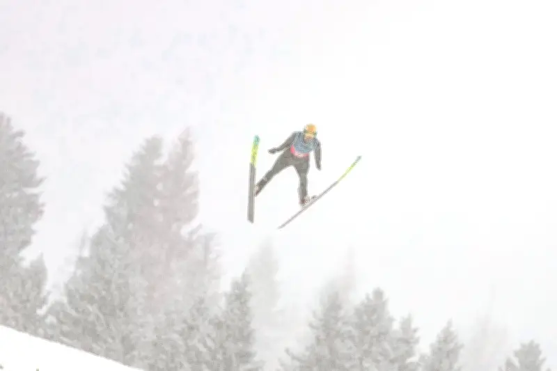 Deutsche Kombinierer führen vor letztem Rennen: Gold-Chance in Italien