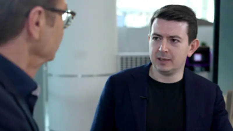 Deutsche Politiker reagieren auf jüngsten Iran-Angriff: BILD-Politik-Vize analysiert Lage