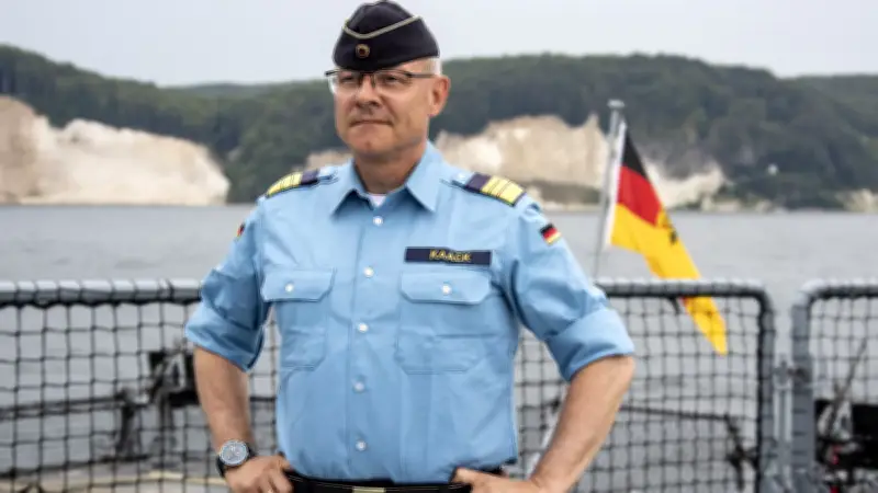 Deutschlands Marinechef warnt vor russischen Aktionen über der Ostsee