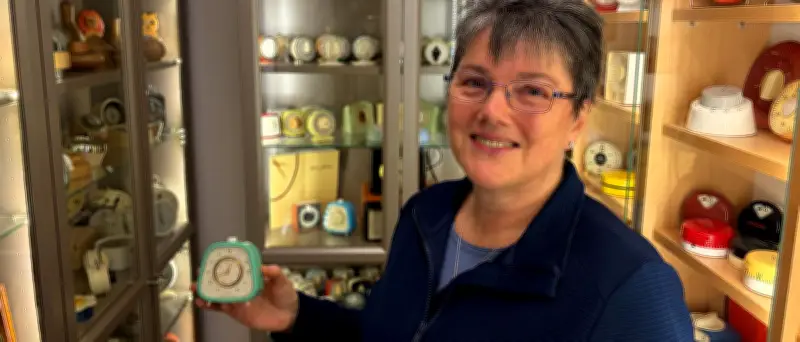 Deutschlands wohl größte Eieruhrensammlung: Fast 3.000 Exemplare in Reinickendorfer Keller