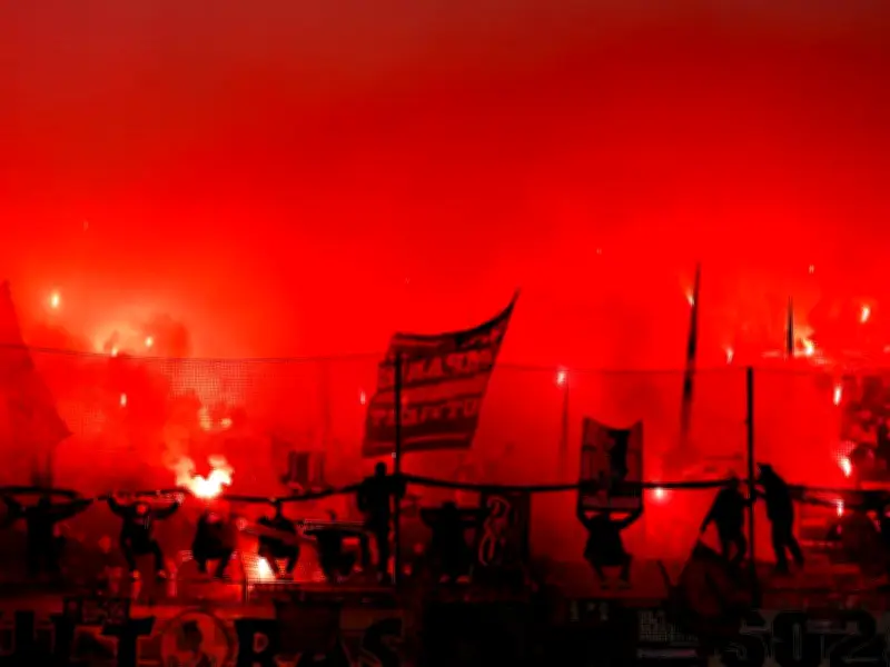 DFB verhängt hohe Geldstrafen gegen Werder Bremen, Hannover 96 und Dynamo Dresden