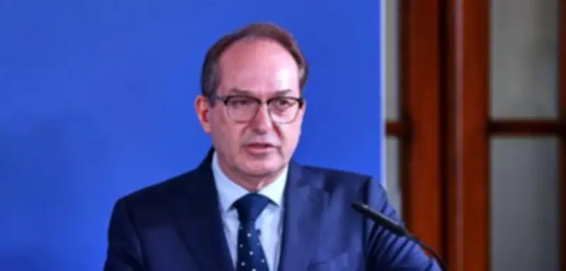 Dobrindts Migrationswende: Widersprüchliche Asylpolitik untergräbt Glaubwürdigkeit