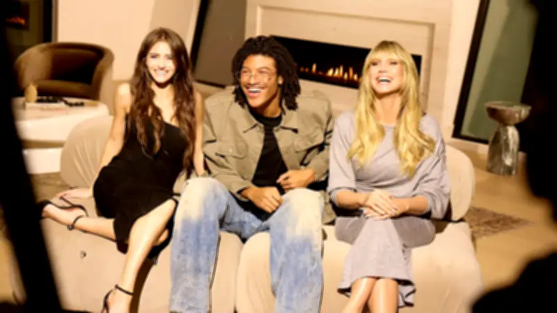 Doku-Serie enthüllt Klum-Familienleben: Leni und Henry kommentieren Heidis freizügige Outfits