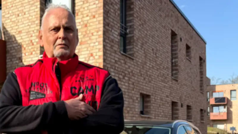 Dramatische Rettung in Bremen: Kind springt vor Mutter mit Messer vom Balkon