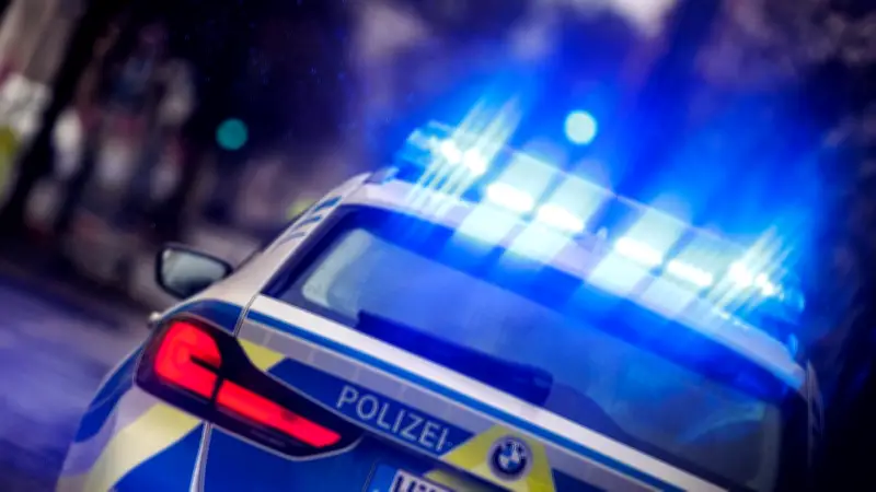 Dreifacher Telefonbetrug: Rentnerin in Stuttgart verliert 100.000 Euro an dreiste Gauner