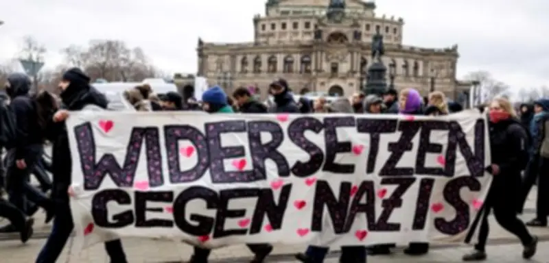 Dresden: 3000 Gegendemonstranten stellen sich 2000 Neonazis entgegen