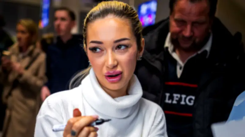 Dschungelcamp-Rückkehr endet im Chaos: Koffer von Ariel am Frankfurter Flughafen gestohlen