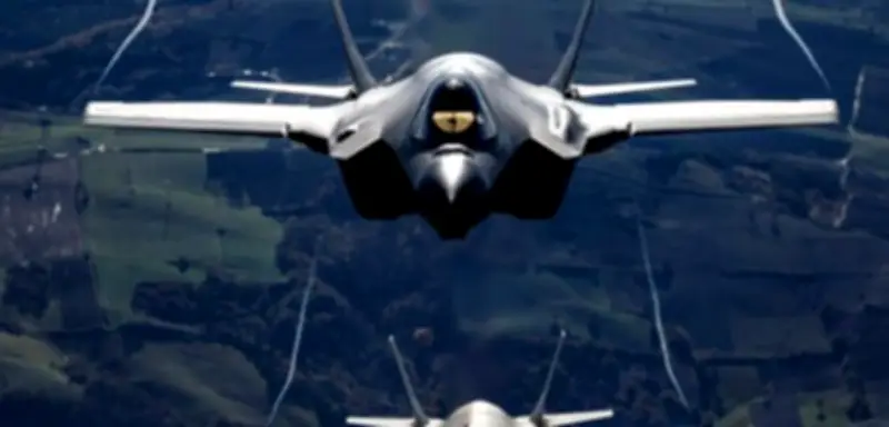 Ehemaliger US-Kampfpilot wegen Ausbildung chinesischer Militärpiloten festgenommen