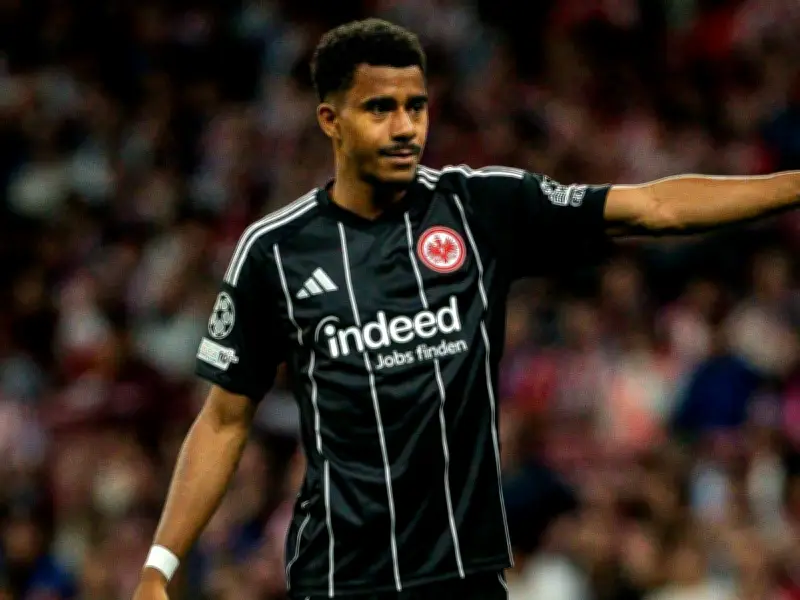 Eintracht Frankfurt: Ansgar Knauff nach Bauch-OP vorerst außer Gefecht