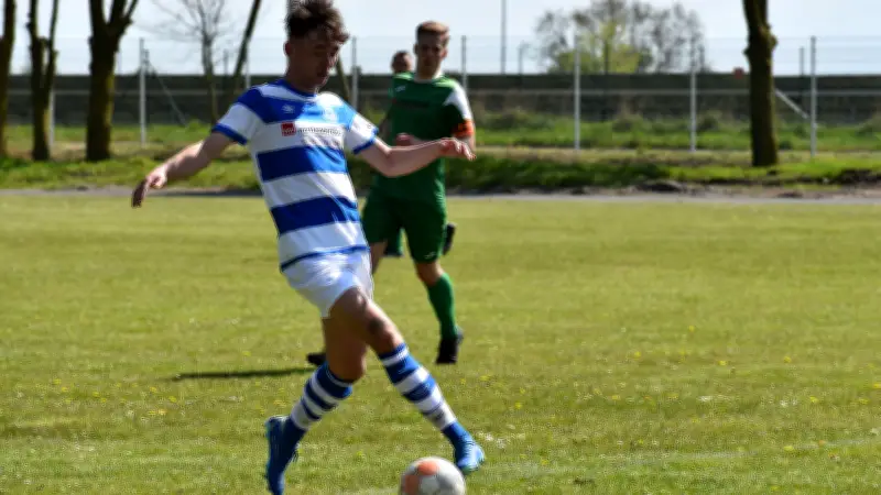 Eintracht Loitz verstärkt sich mit neuem Torwart und Rückkehrer für Titelrennen