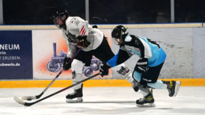 Eishockey-Ostseeliga: Spannendes Mecklenburg-Vorpommern-Duell um Meistertitel startet