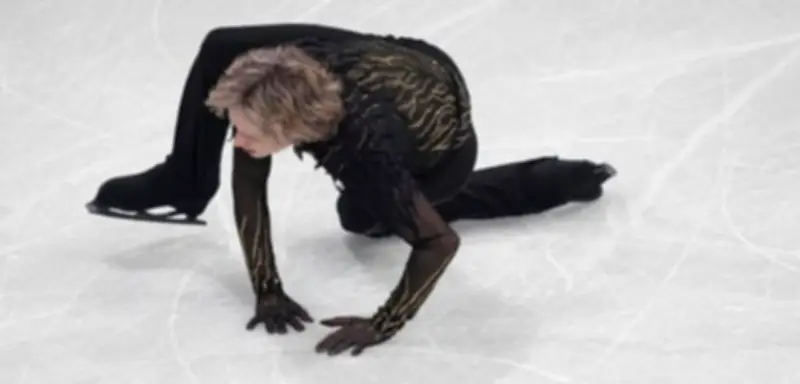 Eiskunstlaufstar Ilia Malinin: Der große Favorit stürzt bei den Winterspielen