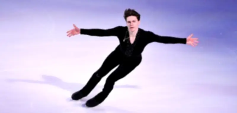 Eiskunstläufer Maxim Naumow: Nach dem Tod seiner Eltern kämpft er sich zu Olympia