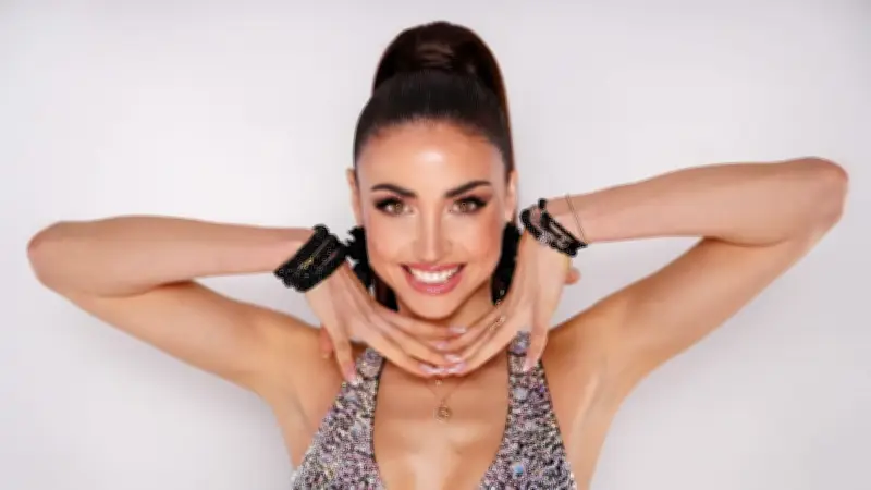 Ekaterina Leonova vor 'Let's Dance'-Start: Liebesleben und Hauskauf im Fokus