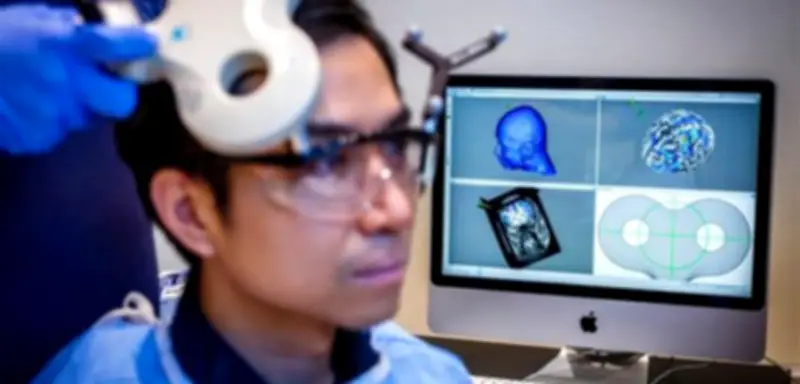 Elektrische Hirnstimulation kann Altruismus steigern: Experiment zeigt neuronale Grundlage