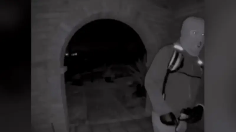 Entführungsfall der Mutter von NBC-Star: Maskierte Gestalt auf Überwachungsvideo