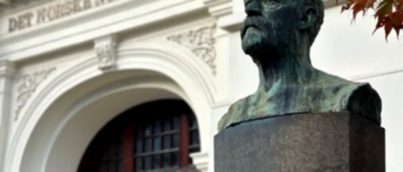 Epstein-Skandal erschüttert Norwegen: Kronprinzessin, Ex-Premier und Super-Diplomaten in dubiosen Kontakten