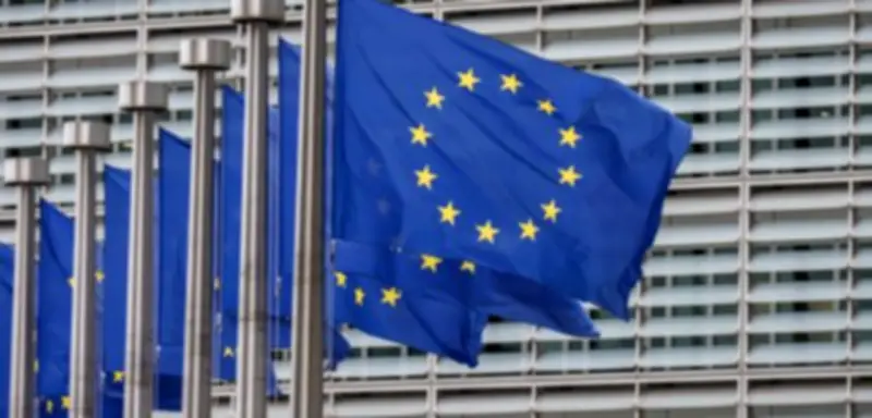 Ermittlungen gegen EU-Kommission: Unregelmäßigkeiten bei 900-Millionen-Immobilienverkauf?