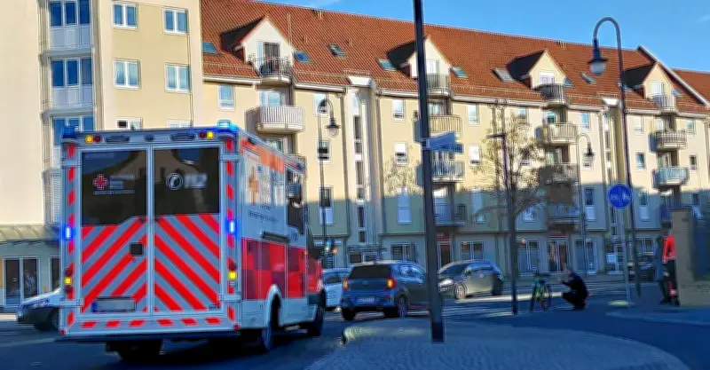 Erneut Unfall am Problemkreisel in Dessau-Nord: Elfjährige Radfahrerin angefahren