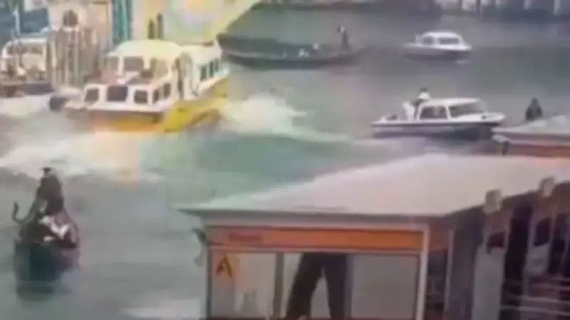 Erneuter Schiffsunfall in Venedig: Fähre rammt Touristengondeln im Canal Grande