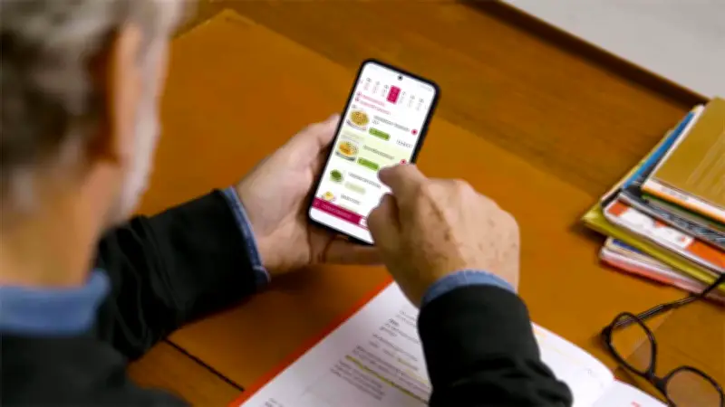 Essen auf Rädern: Mehr als nur eine Mahlzeit – Lebensqualität und Sicherheit für Senioren