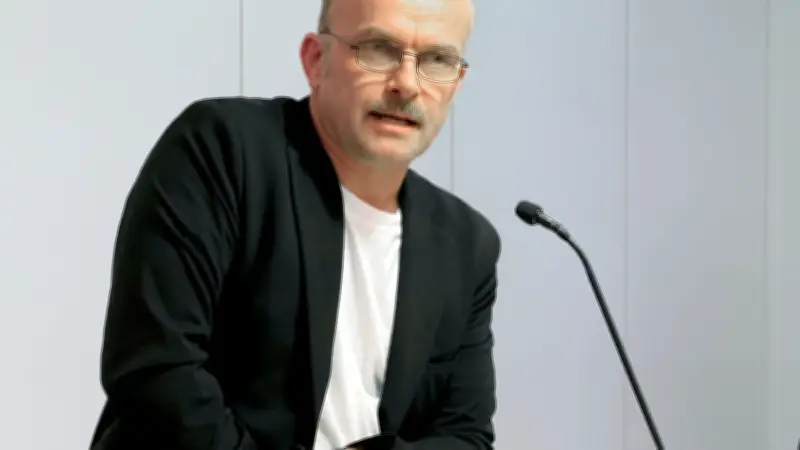 Ex-Oberbürgermeister Silvio Witt kehrt für Bürgersprechtag nach Neubrandenburg zurück