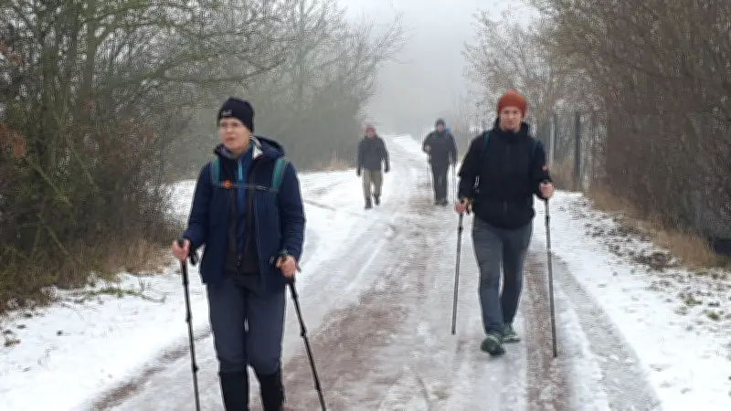 Extremtour im Tauwetter: 55. Südharz-Hunderter fordert Wanderer mit Schneematsch und Kälte