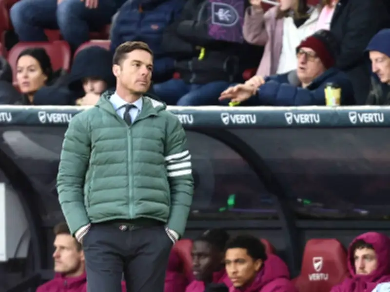 FA Cup: Drittligist Mansfield Town wirft Premier-League-Klub Burnley aus dem Wettbewerb